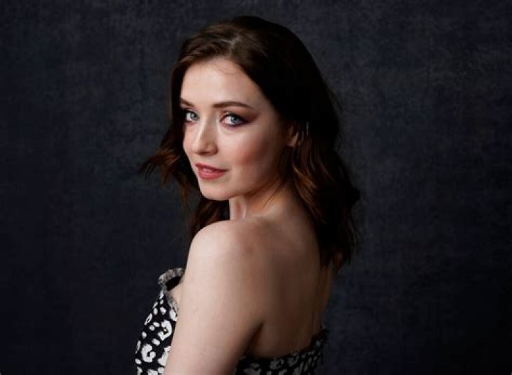 Sarah Bolger Workout Routine